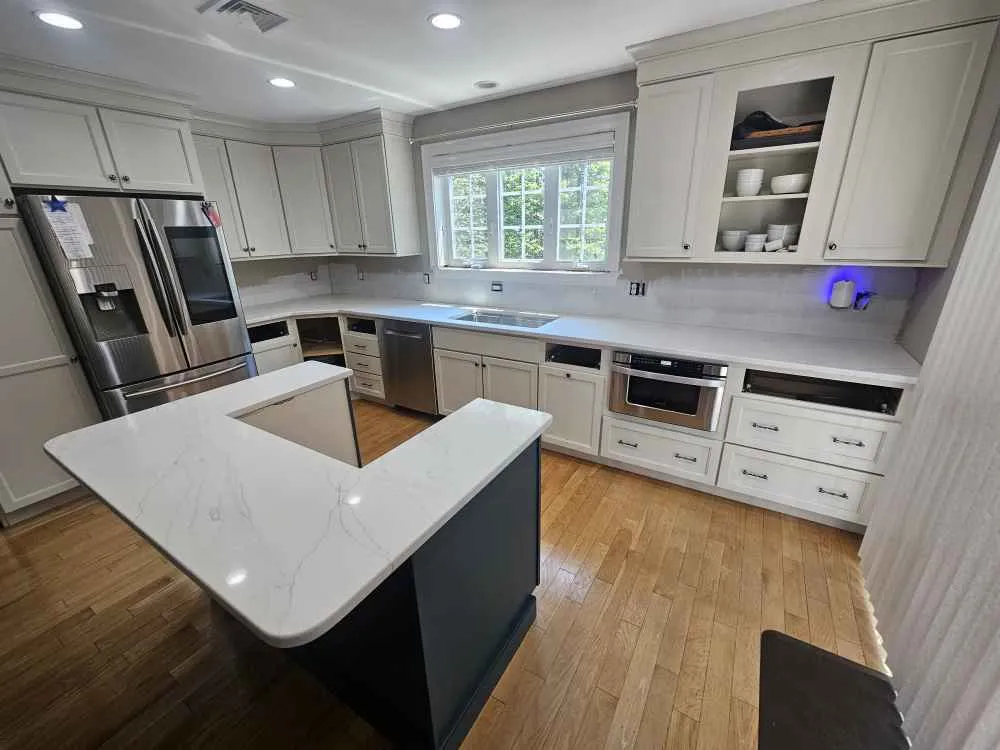 Calacatta Monte quartz kitchen island countertop installed in a Nottingham, NH home