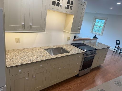 How to Maintain Beautiful Granite Countertops